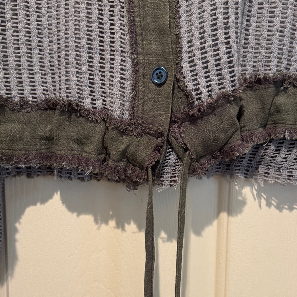 POL women’s Two-Tone crochet like Hooded Utility Jacket in Gray and Olive NWOT - Picture 2 of 16